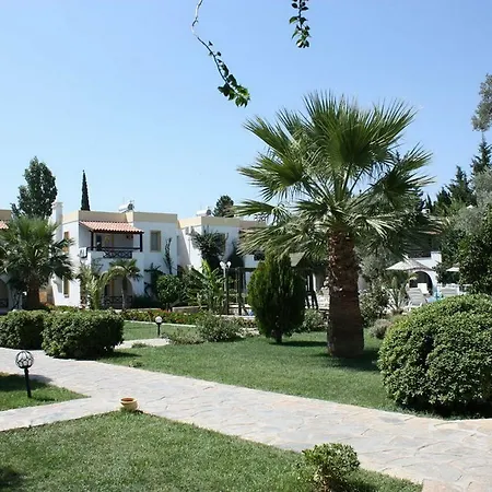 Toloman Bitezpark Apartahotel